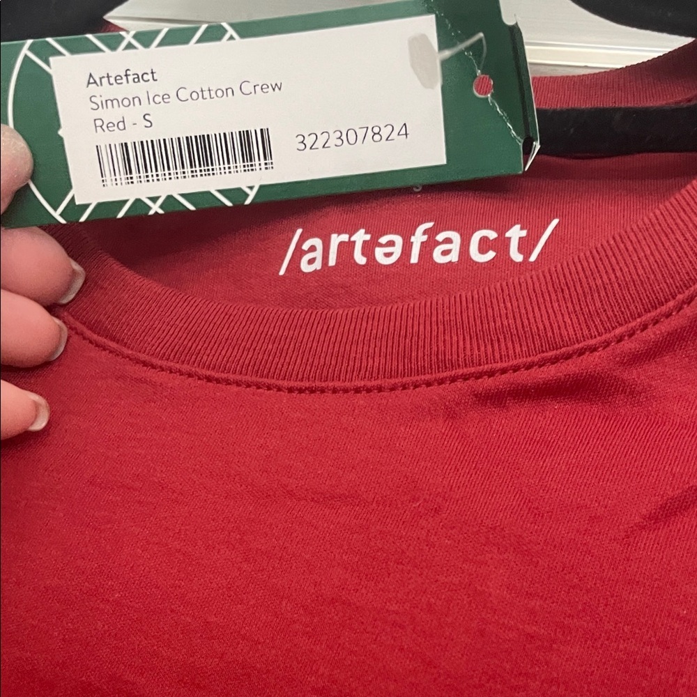 NWT! Artefact Red Short Sleeve Tee for Men - Picture 3 of 3
